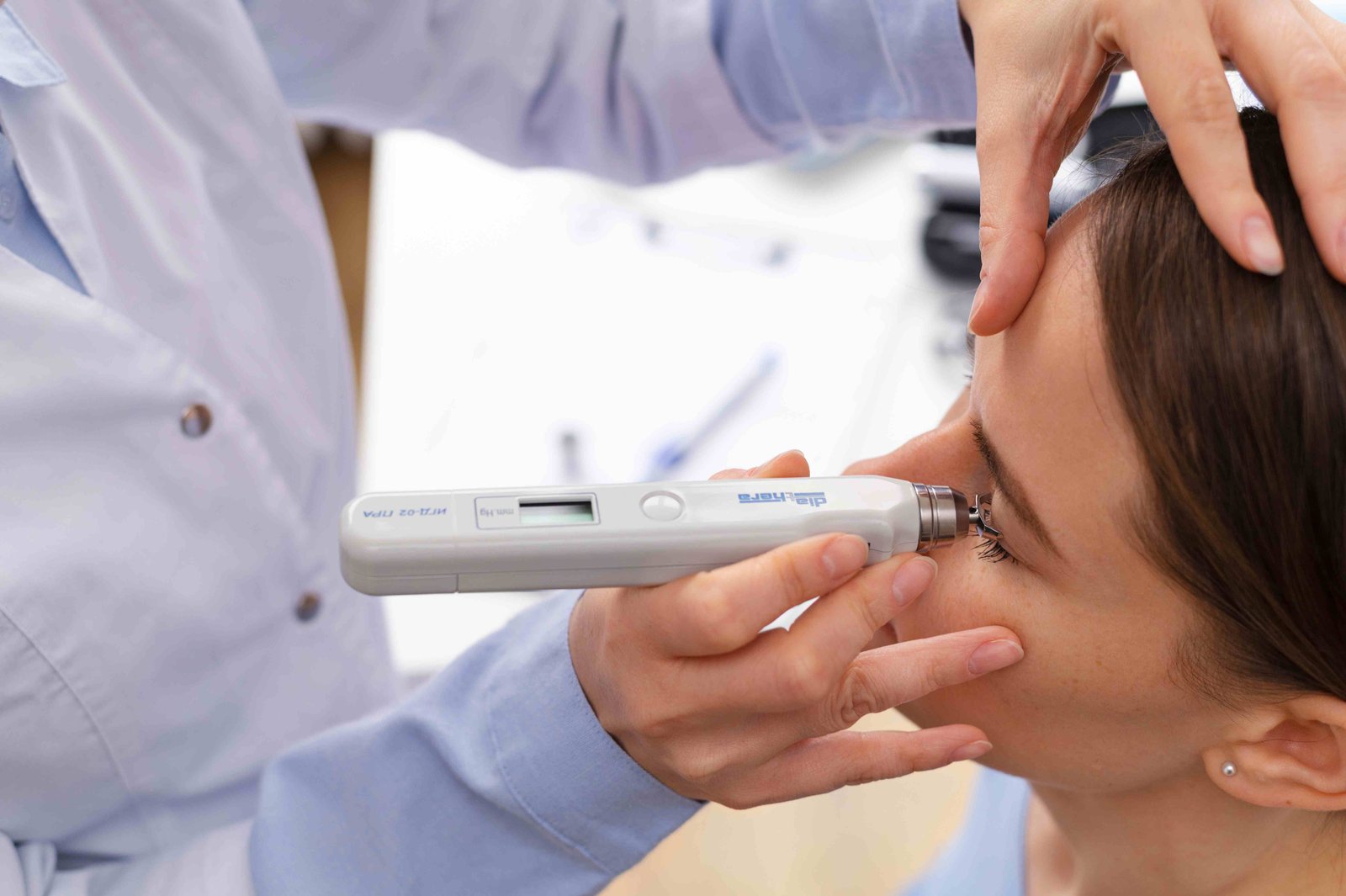 doctor testing patient eyesight 11zon